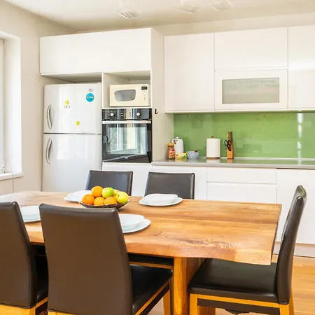 Apartment Cosy 2 Bdr In The Heart Of The Sarajevo